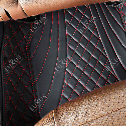 Tapis de Sol 3D sur Mesure Premium Luxus – Motif Hybride Noir avec Surpiqûres Rouges
