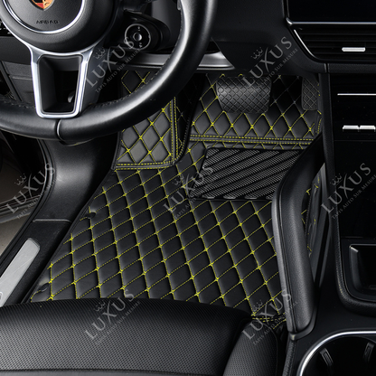 Tapis de Sol 3D Sur Mesure Premium Luxus – Motif Losange Noir avec Surpiqûres Jaunes