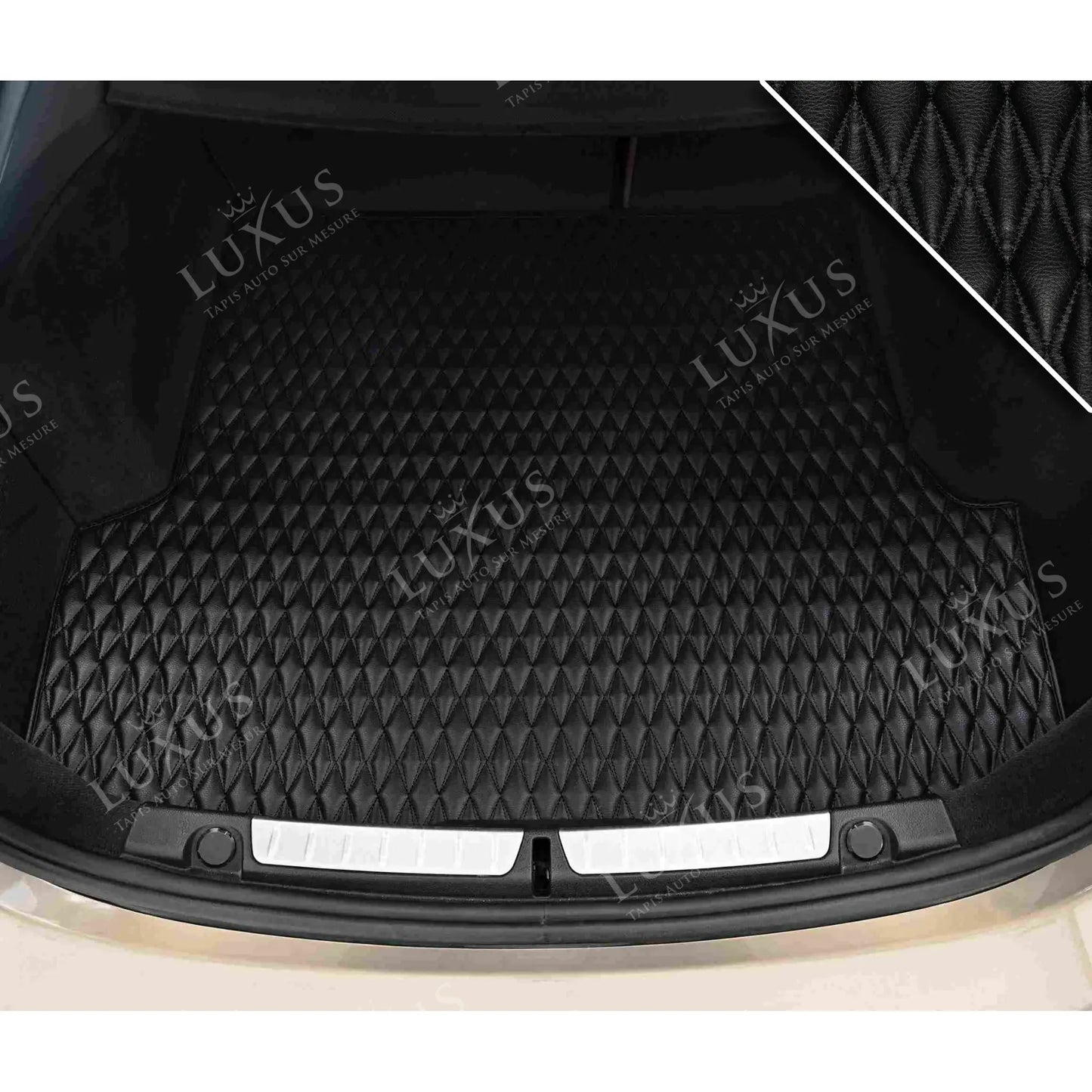 Tapis de Coffre sur Mesure Premium Luxus – Motif Double Losange Noir avec Surpiqûres Noires