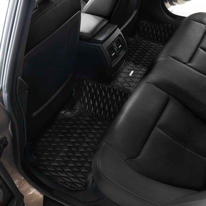 Tapis de Sol 3D sur Mesure Premium Luxus – Motif Double Losange Noir avec Surpiqûres Noires