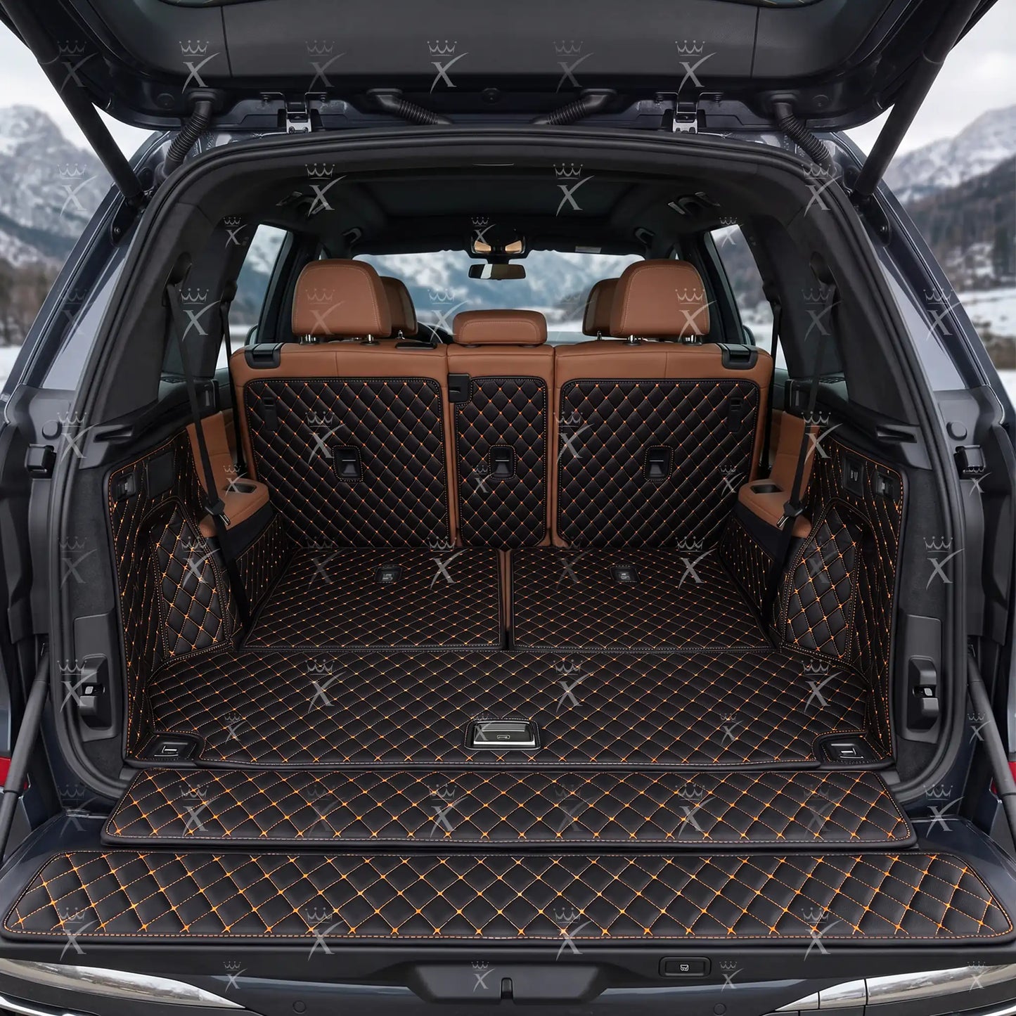 Tapis de Coffre 3D Intégral Sur Mesure Premium Luxus – Motif Losange Noir Avec Surpiqûres Orange