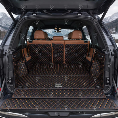 Tapis de Coffre 3D Intégral Sur Mesure Premium Luxus – Motif Losange Noir Avec Surpiqûres Orange