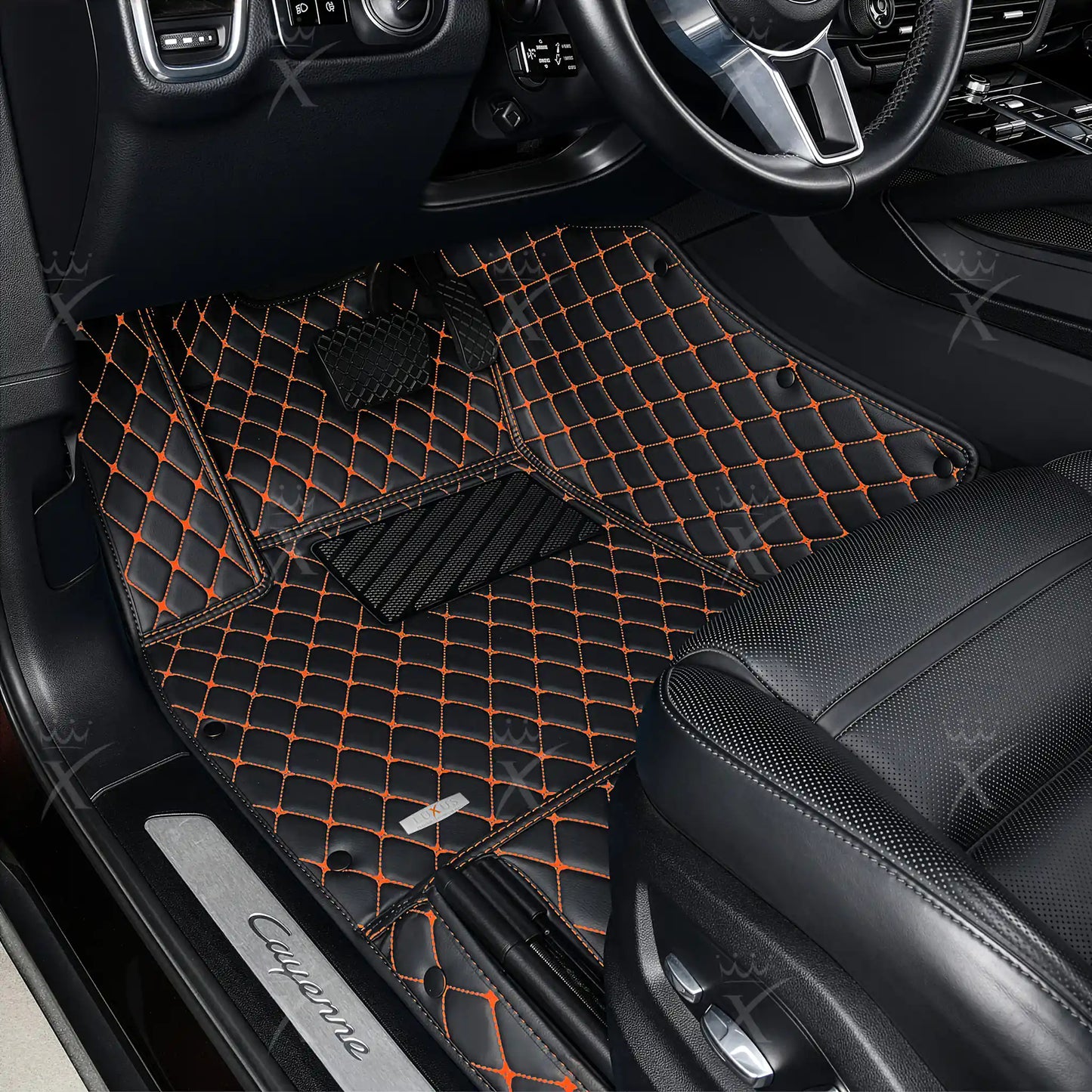 Tapis de Sol 3D Sur Mesure Premium Luxus – Motif Losange Noir avec Surpiqûres Oranges