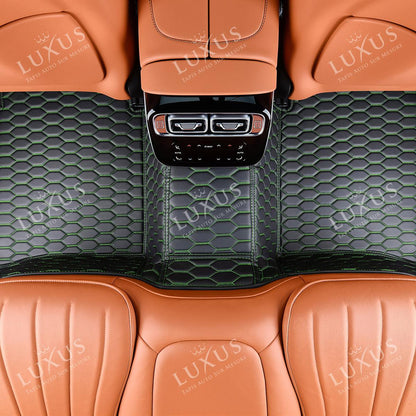 Tapis de Sol 3D sur Mesure Premium Luxus – Motif Nid d’Abeille Noir avec Surpiqûres Vertes