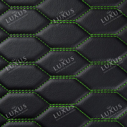 Tapis de Sol 3D sur Mesure Premium Luxus – Motif Nid d’Abeille Noir avec Surpiqûres Vertes