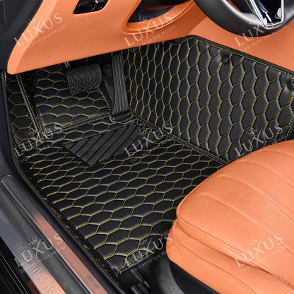 Tapis de Sol 3D sur Mesure Premium Luxus – Motif Nid d’Abeille Noir avec Surpiqûres Jaunes