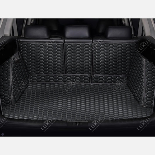Tapis de Coffre 3D Intégral sur Mesure Premium Luxus – Motif Nid d’Abeille Noir avec Surpiqûres Noires