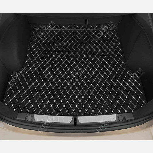 Tapis de Coffre sur Mesure Premium Luxus – Motif Losange Noir avec Surpiqûres Blanches