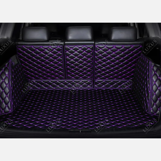 Tapis de Coffre 3D Intégral sur Mesure Premium Luxus – Motif Losange Noir avec Surpiqûres Mauves