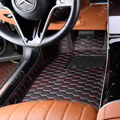 Tapis de Sol 3D sur Mesure Premium Luxus – Motif Nid d’Abeille Noir avec Surpiqûres Rouges