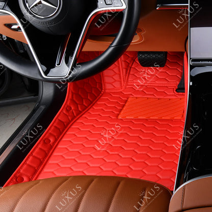 Tapis de Sol 3D sur Mesure Premium Luxus – Motif Nid d’Abeille Rouge Ferrari