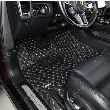 Tapis de Sol 3D sur Mesure Premium Luxus – Motif Losange Noir avec Surpiqûres Beiges