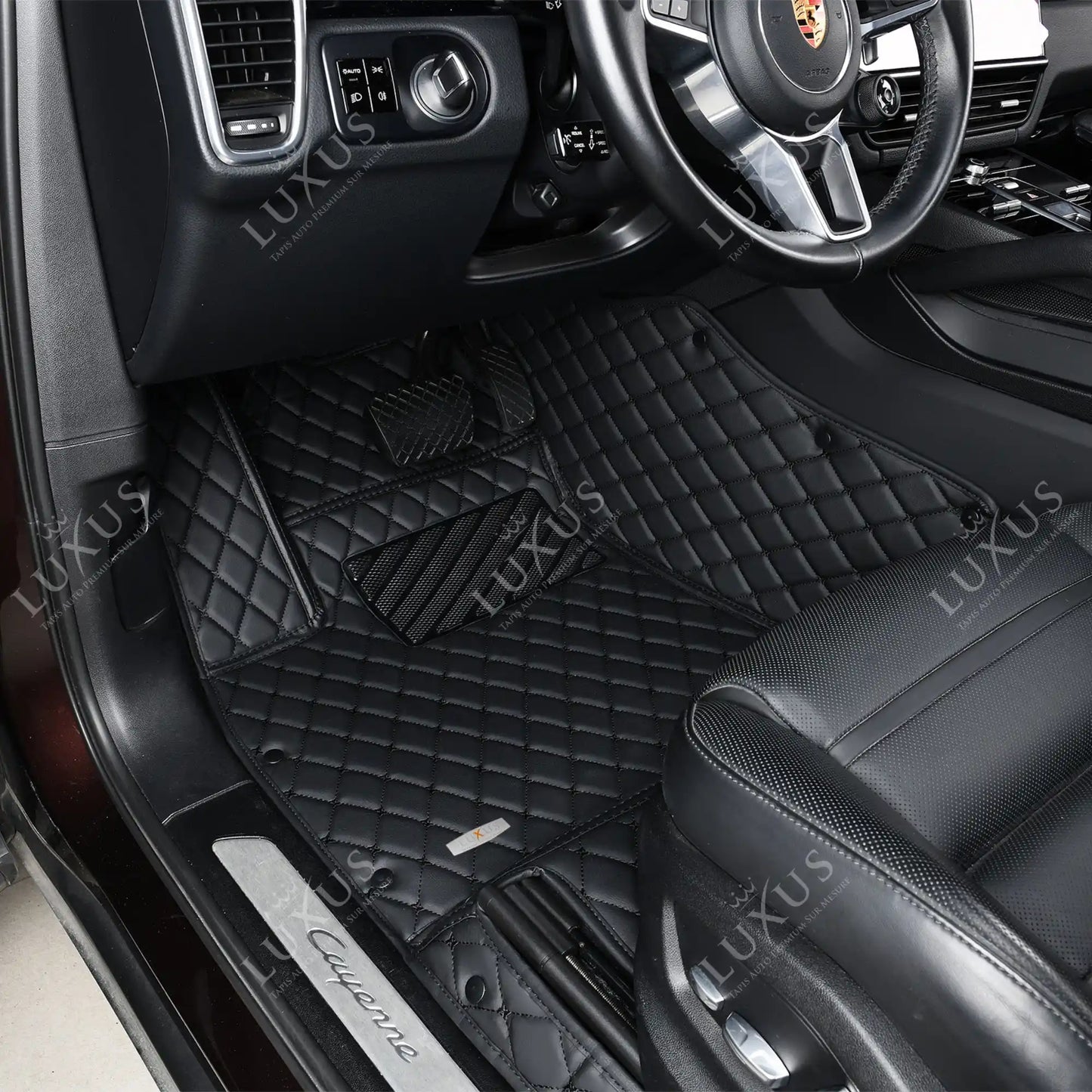 Tapis de Sol 3D Sur Mesure Premium Luxus – Motif Losange Noir avec Surpiqûres Noires