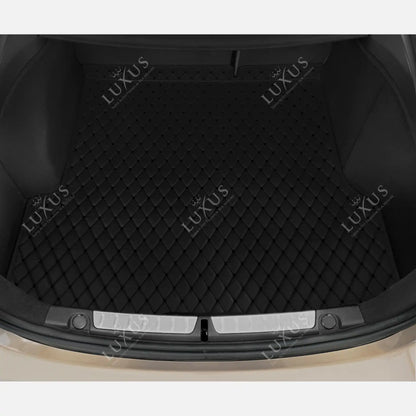 Tapis de Coffre sur Mesure Premium Luxus – Motif Losange Noir avec Surpiqûres Noires