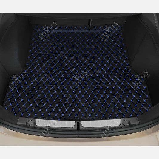 Tapis de Coffre sur Mesure Premium Luxus – Motif Losange Noir avec Surpiqûres Bleues