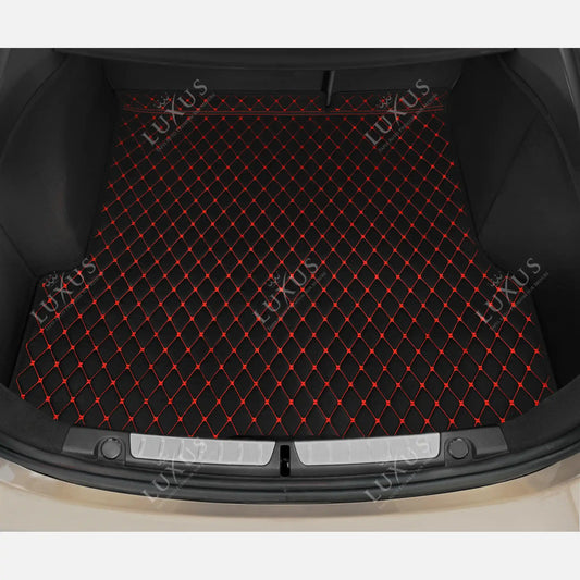 Tapis de Coffre sur Mesure Premium Luxus – Motif Losange Noir avec Surpiqûres Rouges