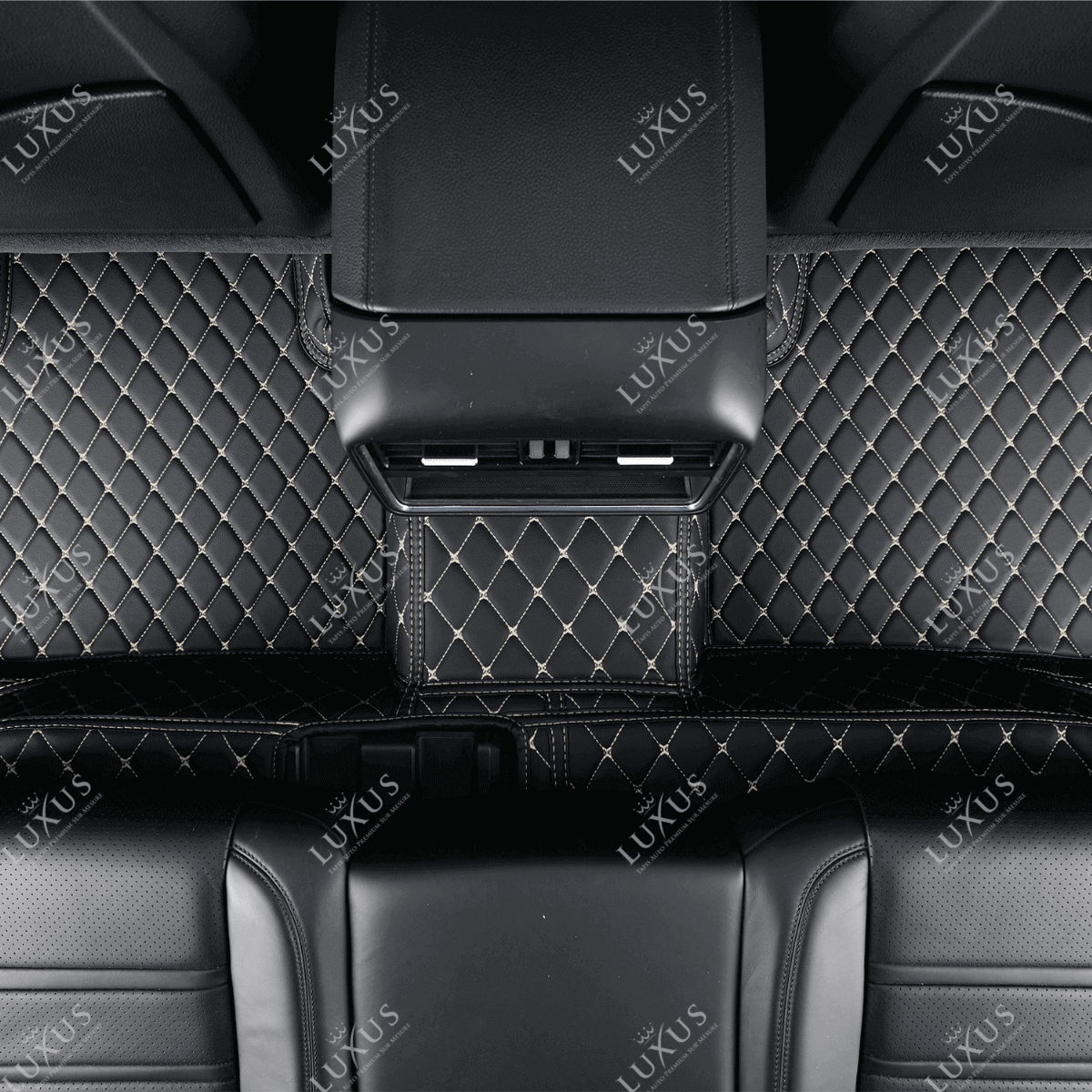 Tapis de Sol 3D sur Mesure Premium Luxus – Motif Losange Noir avec Surpiqûres Beiges