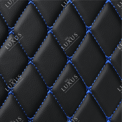 Tapis de Sol 3D Sur Mesure Premium Luxus – Motif Losange Noir avec Surpiqûres Bleues