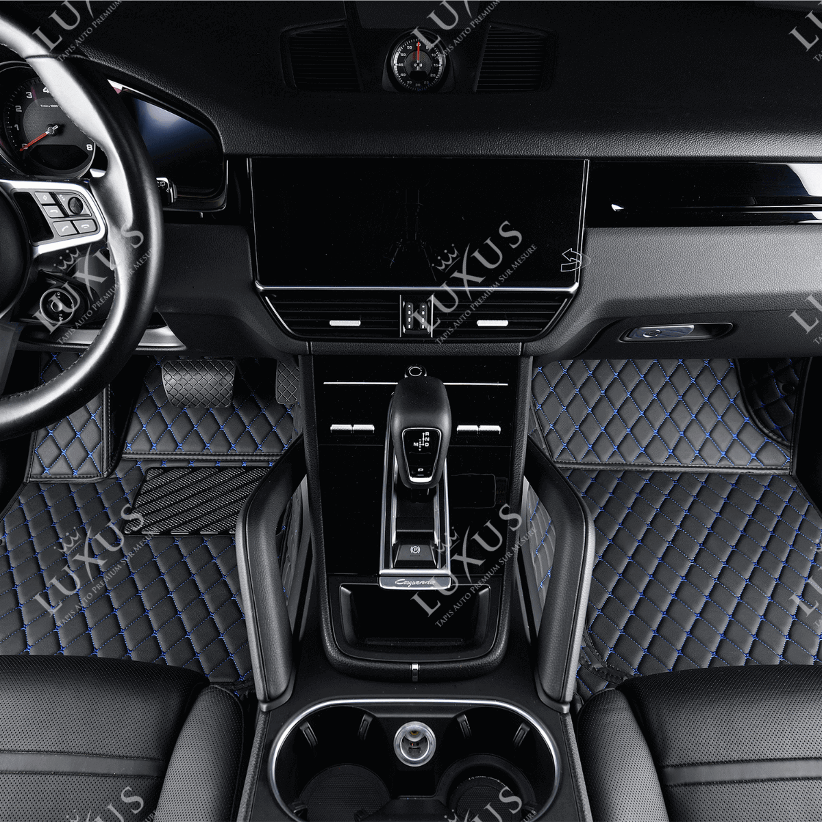 Tapis de Sol 3D Sur Mesure Premium Luxus – Motif Losange Noir avec Surpiqûres Bleues