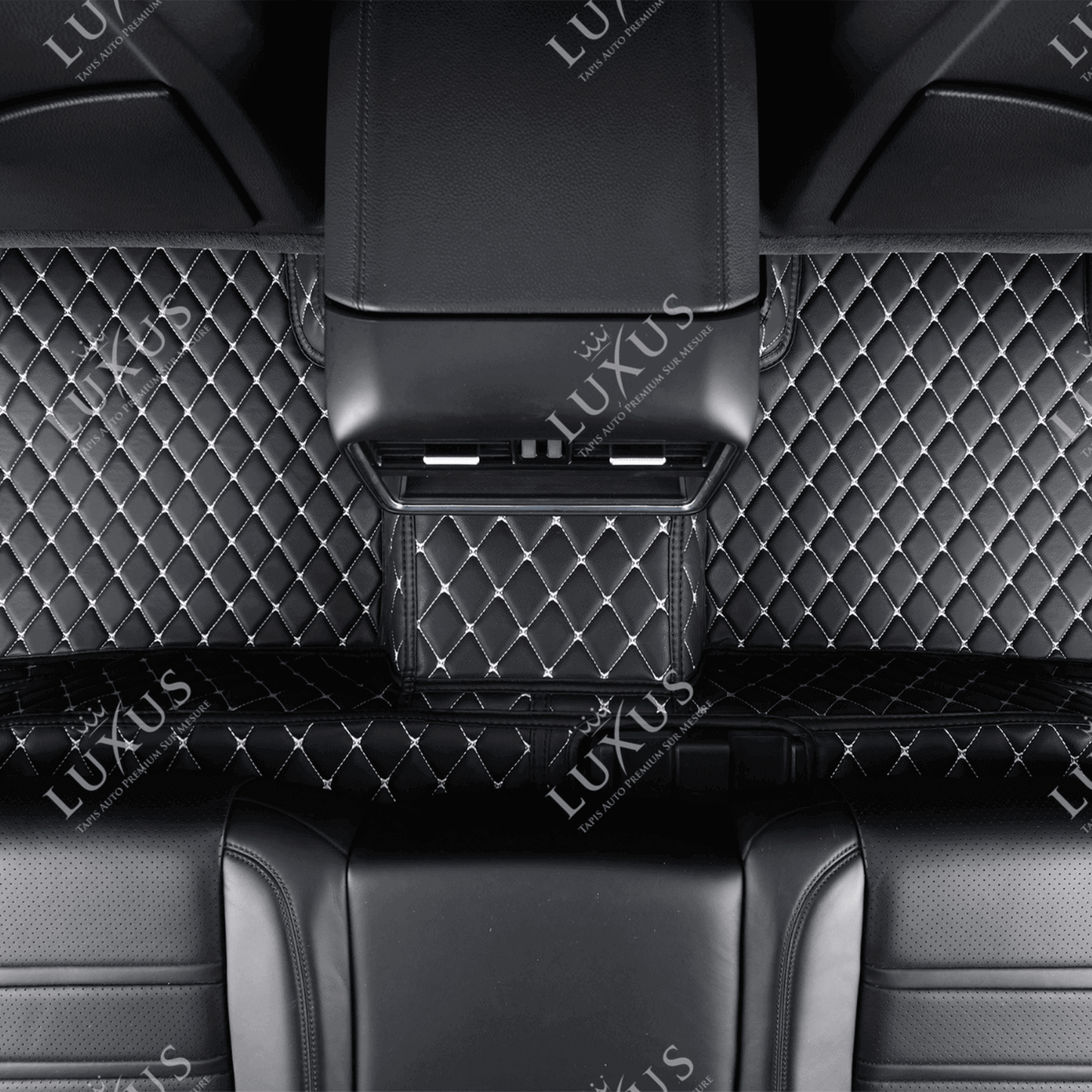 Tapis de Sol 3D sur Mesure Premium Luxus – Motif Losange Noir avec Surpiqûres Blanches